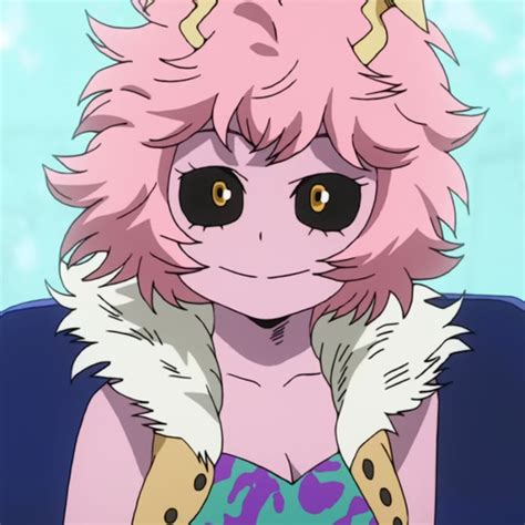 Character : mina ashido